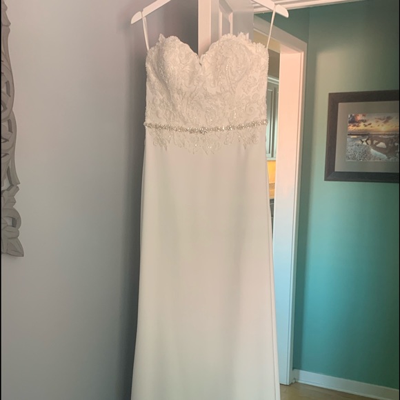 Wedding dress - Picture 3 of 4